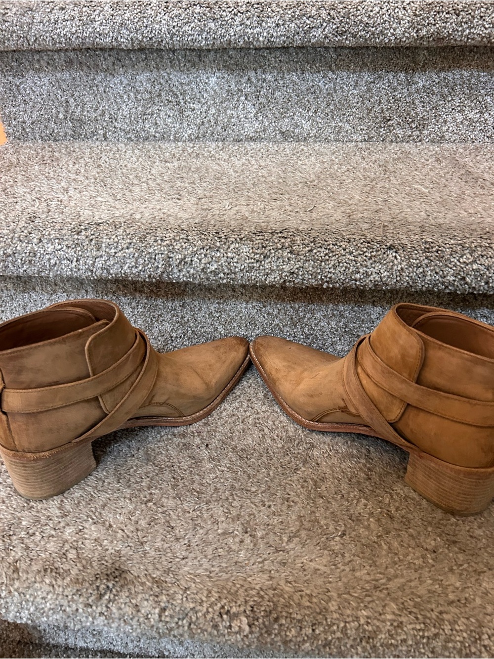 Free People Back Loop Tan Suede Leather Ankle Boots. Pointed Toe. Western. SZ 39 - Picture 6 of 9